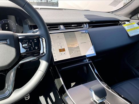 New 2026 Land Rover Range Rover Evoque Dynamic SE AWD/4WD image 7