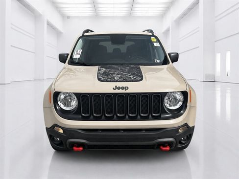 Used 2017 Jeep Renegade Trailhawk AWD/4WD image 6