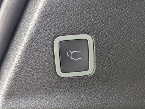 New 2026 Chrysler Pacifica Select image 14