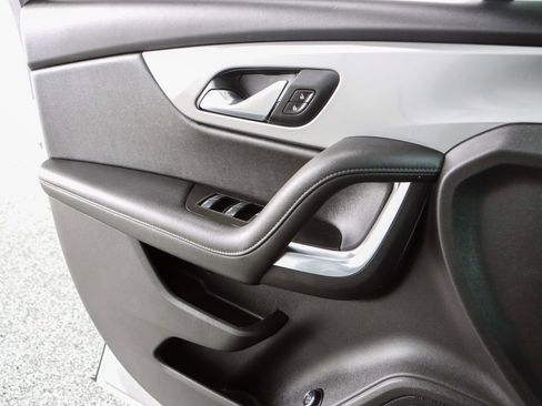 Used 2019 Chevrolet Blazer LT image 21