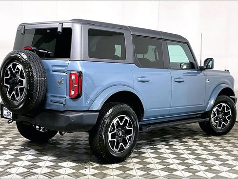 Used 2024 Ford Bronco Outer Banks image 12