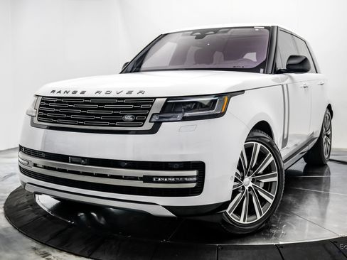 Used 2023 Land Rover Range Rover SE AWD/4WD image 5