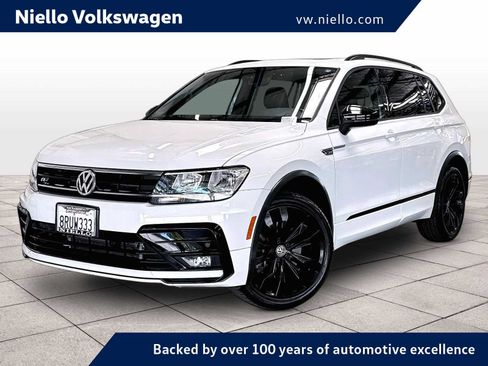 Used 2020 Volkswagen Tiguan SE R-Line FWD image 1