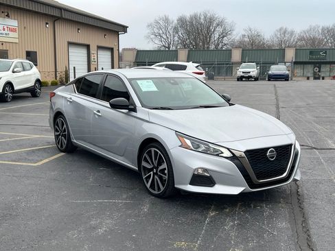 Used 2021 Nissan Altima 2.5 SR image 3