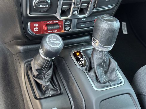 New 2026 Jeep Gladiator Rubicon w/ Steel Power Dome Hood Package image 18