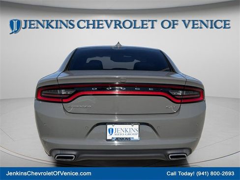 Used 2018 Dodge Charger SXT Plus image 5