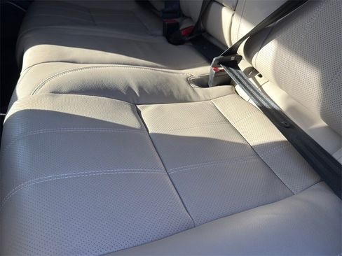 Used 2021 Land Rover Range Rover Velar S image 31