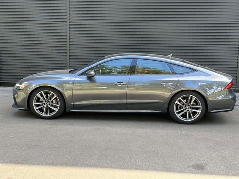 Used 2022 Audi A7 3.0T Prestige w/ S Line Package image 2
