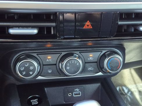 Certified 2025 Nissan Kicks S AWD/4WD image 15
