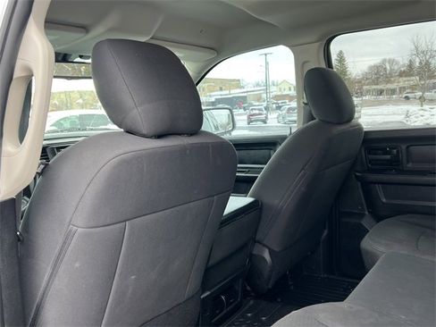 Used 2019 RAM 1500 Express w/ Wheel & Sound Group image 32