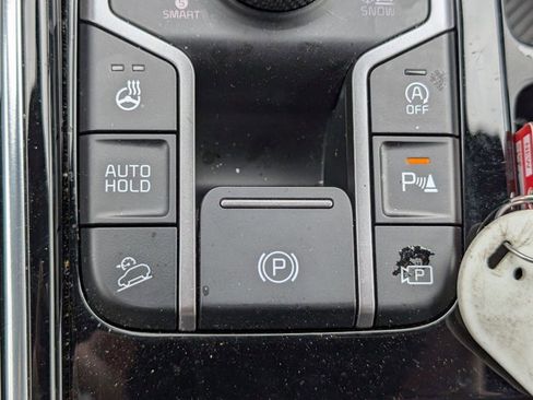 Used 2024 Kia Sorento SX Prestige w/ Sage Leather Package image 27