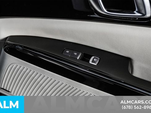 Used 2024 Kia Carnival SX Prestige image 47