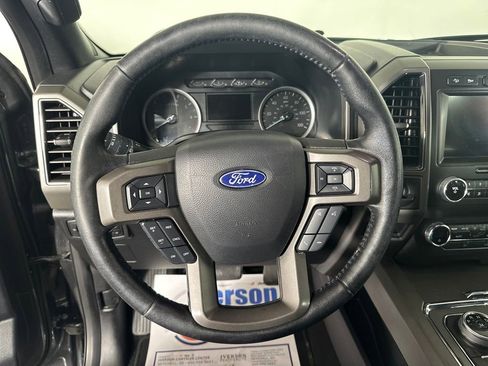 Used 2019 Ford Expedition Max XLT w/ Equipment Group 201A AWD/4WD image 18