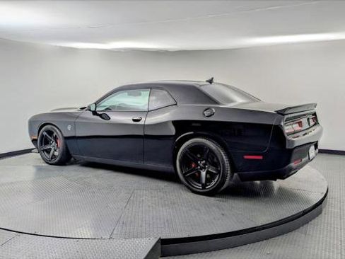 Used 2020 Dodge Challenger SRT Hellcat w/ Plus Package image 5