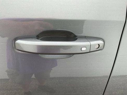 Used 2021 Chevrolet Silverado 1500 RST w/ Z71 Off-Road Package image 26