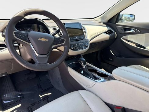 Used 2024 Chevrolet Malibu LT FWD image 15