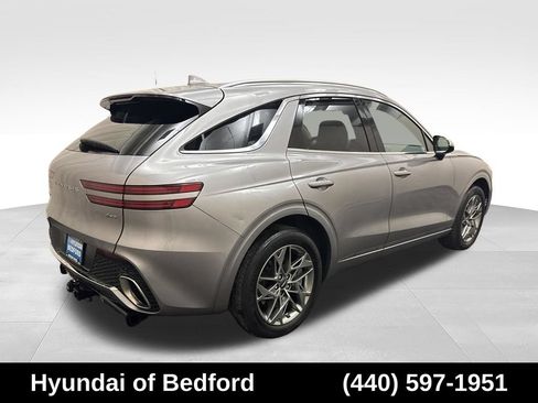 Used 2023 Genesis GV70 2.5T w/ Select Package AWD/4WD image 5