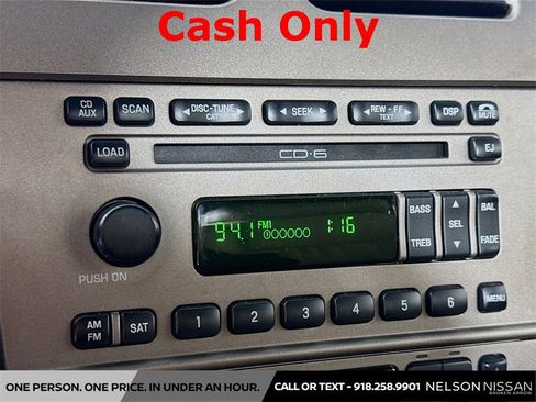 Used 2004 Ford Thunderbird image 13