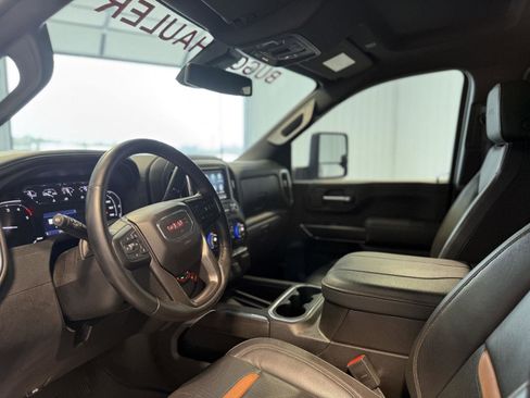 Used 2023 GMC Sierra 2500 AT4 w/ AT4 Preferred Package image 10