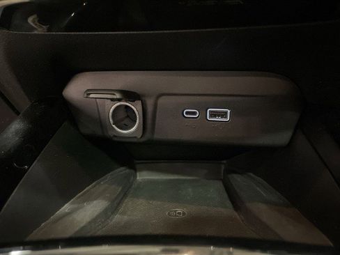 Used 2024 Chevrolet Trax LT w/ Sunroof Package FWD image 31