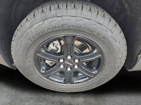 Used 2023 GMC Acadia AT4 w/ Preferred Package AWD/4WD image 28