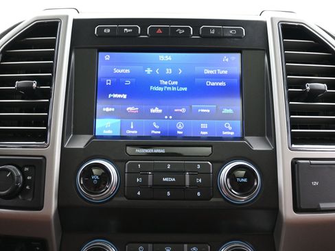 Used 2020 Ford F250 King Ranch w/ FX4 Off-Road Package image 32