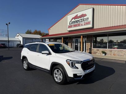 Used 2024 GMC Terrain SLE w/ Driver Convenience Package