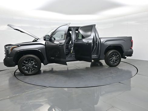 Used 2023 Toyota Tundra Platinum image 40