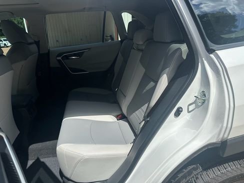 Used 2025 Toyota RAV4 XLE Premium w/ Weather Package FWD image 9