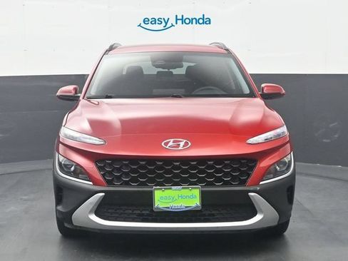 Used 2022 Hyundai Kona SEL FWD image 2
