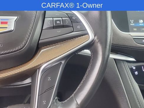 Certified 2018 Cadillac XT5 Platinum w/ Driver Assist Package AWD/4WD image 17