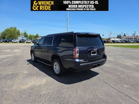 Used 2017 GMC Yukon XL SLT AWD/4WD image 12