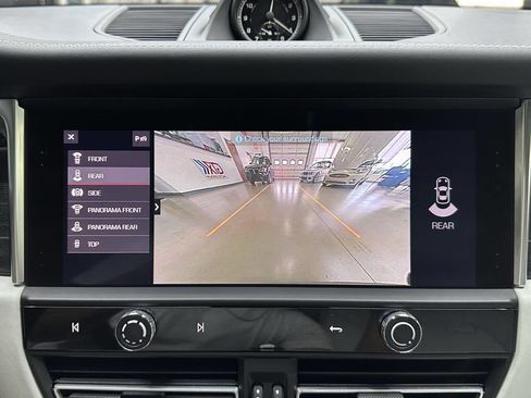 Used 2024 Porsche Macan S image 31