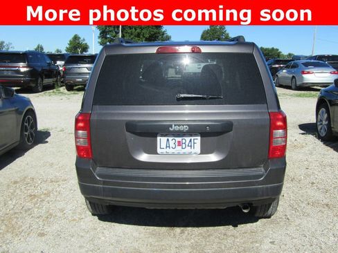 Used 2015 Jeep Patriot Sport FWD image 4