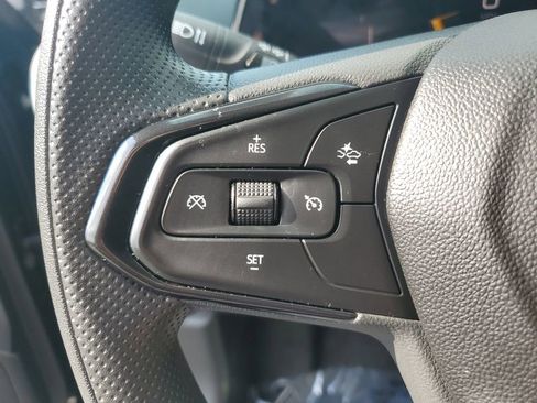 Used 2024 Chevrolet Trax LT image 28