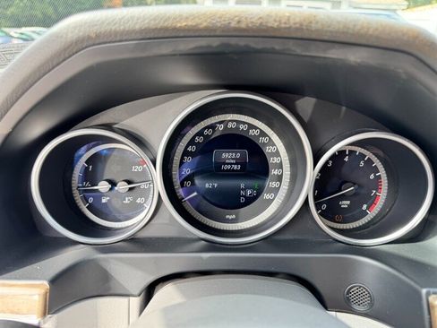 Used 2016 Mercedes-Benz E 350 E 350 4MATIC image 26