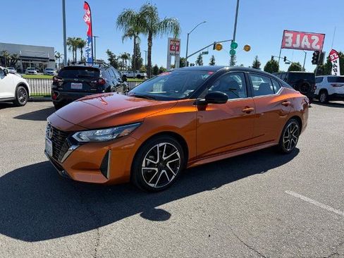 Certified 2025 Nissan Sentra SR image 3