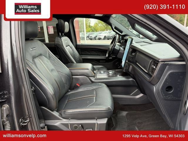 Used 2023 Ford Expedition Platinum AWD/4WD image 19