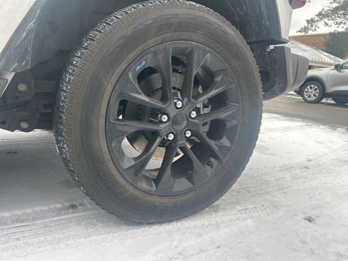 Used 2022 Jeep Wrangler Unlimited Sahara w/ Cold Weather Group image 26