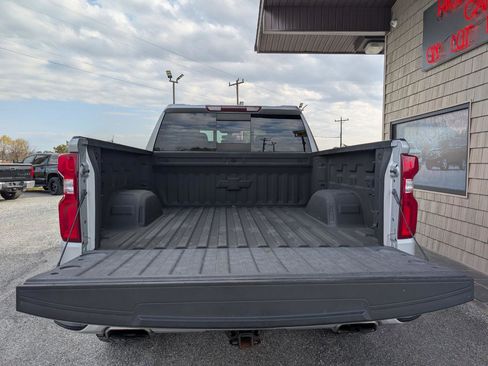 Used 2019 Chevrolet Silverado 1500 RST image 25
