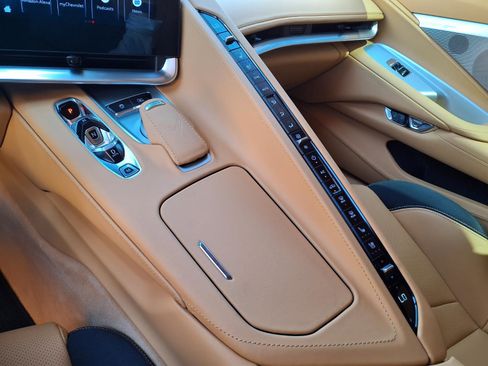 Used 2024 Chevrolet Corvette Z06 image 11