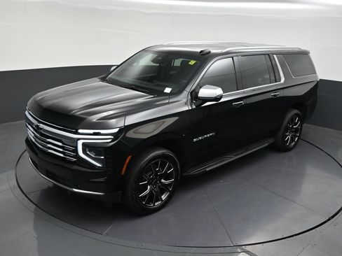 Used 2026 Chevrolet Suburban Premier RWD image 20