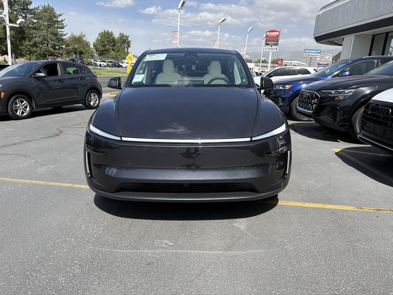 Used 2026 Tesla Model Y Long Range RWD image 12
