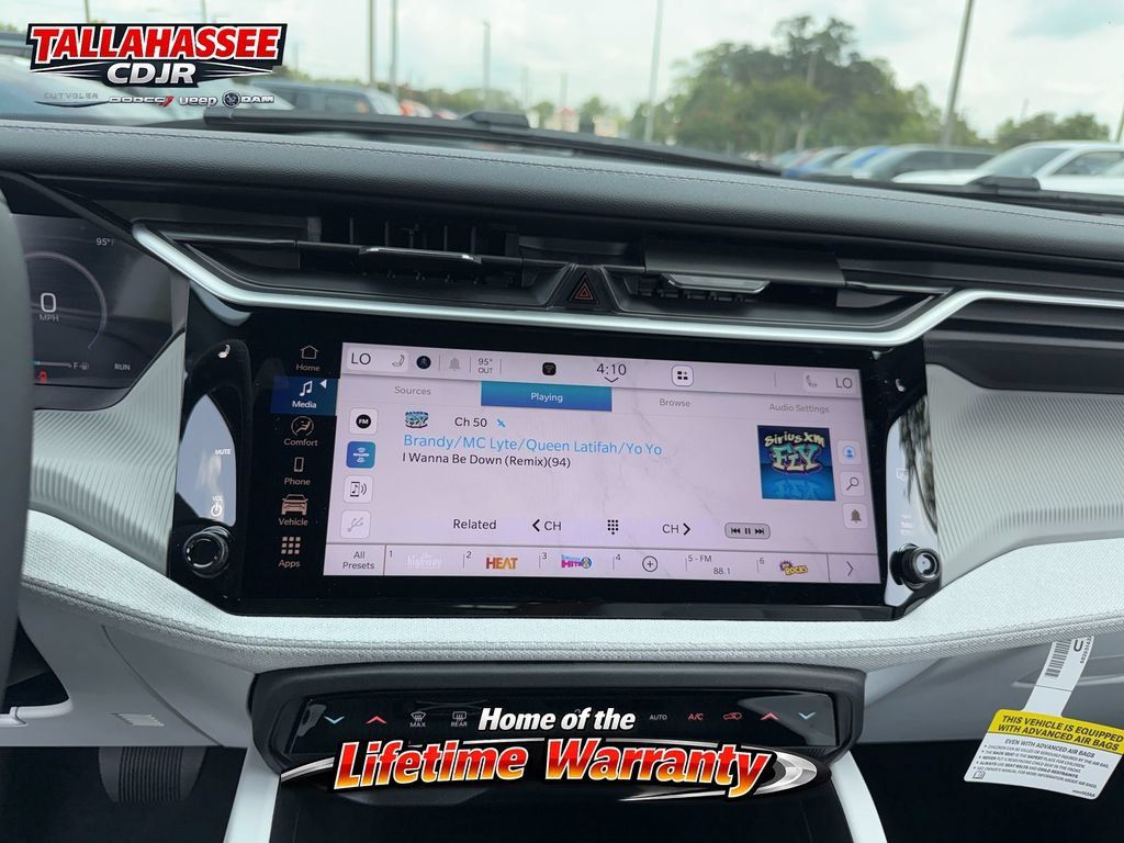 New 2026 Jeep Cherokee Laredo AWD/4WD image 28