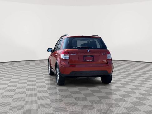 Used 2013 Suzuki SX4 Premium image 7