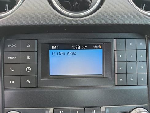 Used 2019 Ford Mustang Coupe image 21