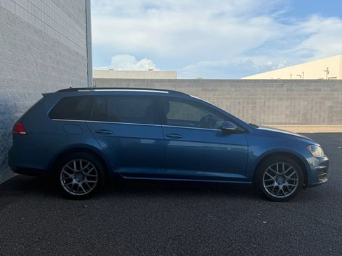 Used 2015 Volkswagen Golf TDI S FWD image 4