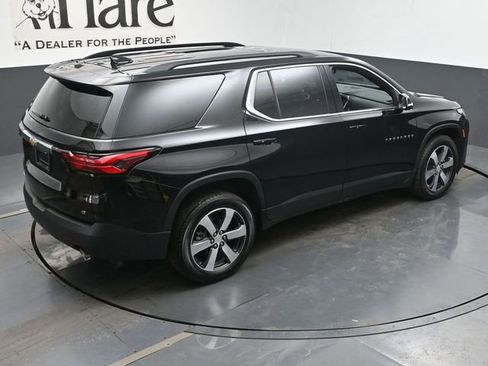 Used 2023 Chevrolet Traverse LT w/ LT Premium Package image 40