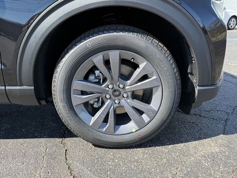 New 2026 Ford Explorer Active w/ Active Comfort Package image 33