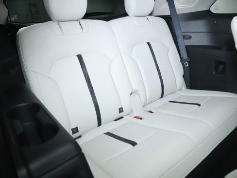 Certified 2025 MAZDA CX-90 3.3 Turbo S w/ Premium Plus image 36